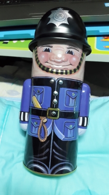 งานสังกะสี สภาพสวย ๆ ใส่ของได้ จากสก๊อตแลนด์ ใบละ 200 มี 2 ใบ ขายยก