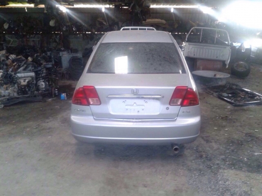 ฮอนด้าซีวิค ปี02 สีเทา โอนลอยบุคคลเเยกได้ทุกอย่างหรือตัดครึ่งคัน