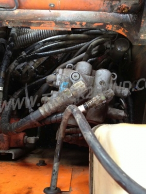 แบคโฮ ยี่ห้อฮิตาชิ รุ่น ex135ur-5 รถใช้งาน 7500 ชั่วโมง แบคโฮ ยี่ห้อฮิตาชิ รุ่น ex135ur-5 รถใช้งาน 7500 ชั่วโมง