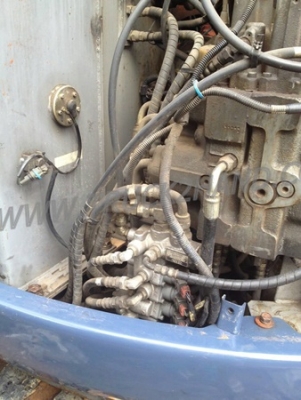 แบคโฮ ยี่ห้อฮิตาชิ รุ่น ex135ur-5 รถใช้งาน 7500 ชั่วโมง แบคโฮ ยี่ห้อฮิตาชิ รุ่น ex135ur-5 รถใช้งาน 7500 ชั่วโมง