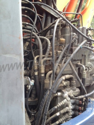 แบคโฮ ยี่ห้อฮิตาชิ รุ่น ex135ur-5 รถใช้งาน 7500 ชั่วโมง แบคโฮ ยี่ห้อฮิตาชิ รุ่น ex135ur-5 รถใช้งาน 7500 ชั่วโมง