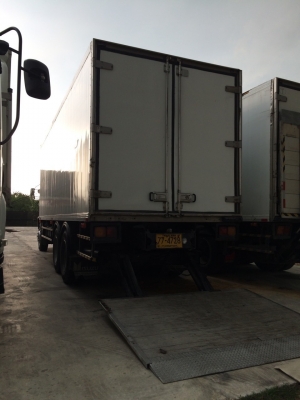 ขายด่วน รถสวยๆFVM 230 ตู้เย็น รถสวยๆ 1,590,000