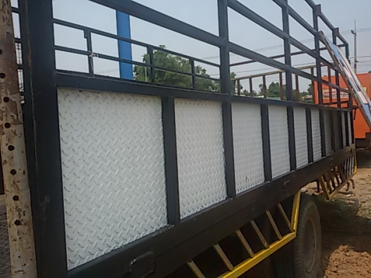 ขายหางพ่วงเพลา 6ล้อพร้อมคอกพร้อมใช้(080-1153032) ขายหางพ่วงเพลา 6ล้อพร้อมคอกพร้อมใช้(080-1153032)