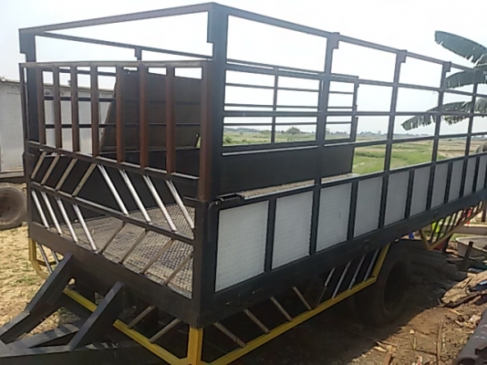 ขายหางพ่วงเพลา 6ล้อพร้อมคอกพร้อมใช้(080-1153032)