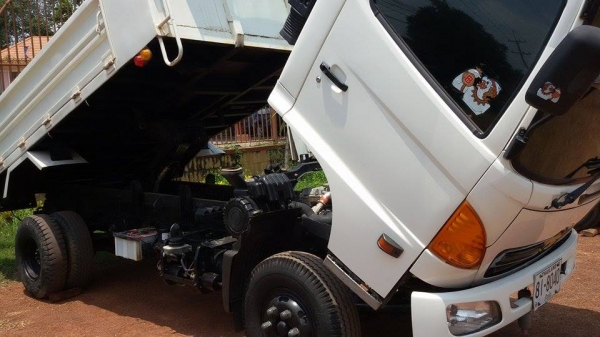 ขาย6ล้อ ฮีโน่ 165ปี50 ราคา 920,000ทะเบียนพร้อม