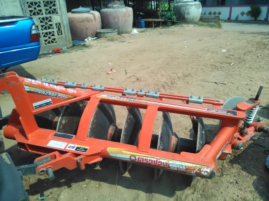 ลงขายได้วันเดียวลดราคาเลยครับ37000บาทผานตราช้างรุ่นเอฟวี่พัส6*24ครับสภาพพร้อมทำงานครับราคาต่อรองได้อีกครับ