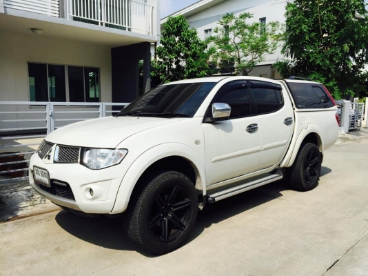 ขาย Triton Double Cab Plus Auto สีขาวมุก ปี 12 ขาย Triton Double Cab Plus Auto สีขาวมุก ปี 12