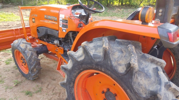 ขายรถไถคูโบต้าL 4708 ใบมีดดันดินผาล6