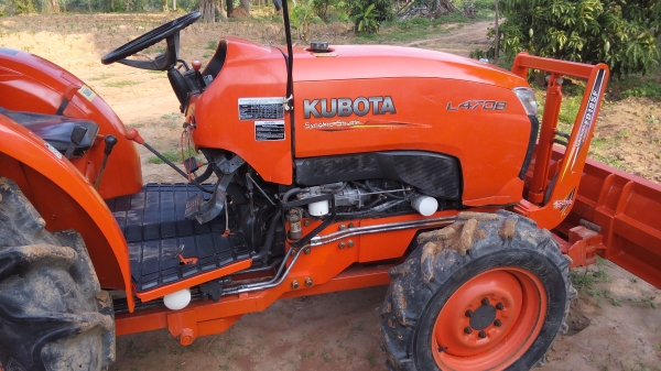 ขายรถไถคูโบต้าL 4708 ใบมีดดันดินผาล6