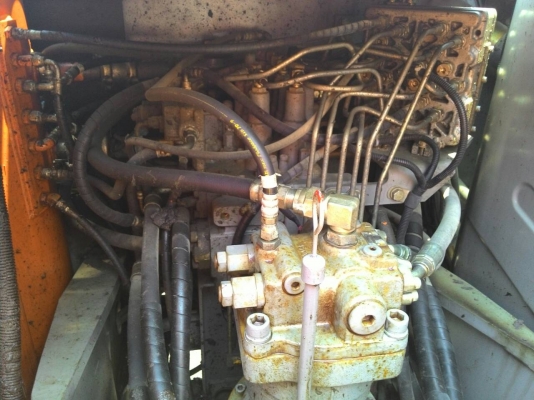 ขายด่วน HITACHI ZX 120-E เก่า ญี่ปุ่น มาใหม่  ปี 2008  สภาพสวย  พร้อมใช้งาน  ราคากันเอง โทร 089- 3818694  ดวงนภา  เตียวตระกูล