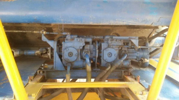 ขายด่วน รถเกี่ยวข้าวเกษตรพัฒนา  ไม่มีคนขับ