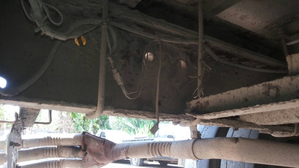 รถมิตซู 10 ล้อ หลังถนน FN517M  190 แรงม้า.   สนใจติดต่อ  081 - 6079515