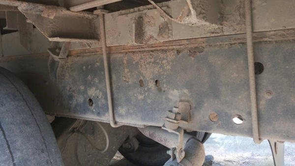 รถมิตซู 10 ล้อ หลังถนน FN517M  190 แรงม้า.   สนใจติดต่อ  081 - 6079515