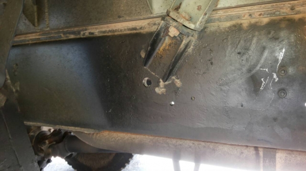 รถมิตซู 10 ล้อ หลังถนน FN517M  190 แรงม้า.   สนใจติดต่อ  081 - 6079515