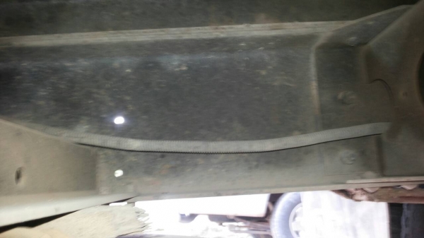 รถอีซูซุ 6 ล้อ ติดเครน 3 ตัน. FTR  195 แรงม้า.  ปี 38    สนใจติดต่อ  081 - 6079515