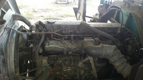 รถอีซูซุ 6 ล้อ ติดเครน 3 ตัน. FTR  195 แรงม้า.  ปี 38    สนใจติดต่อ  081 - 6079515