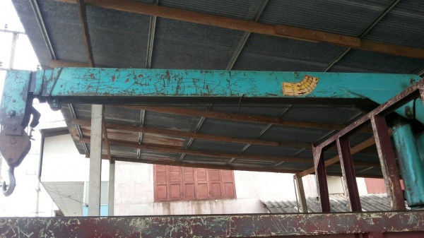 รถอีซูซุ 6 ล้อ ติดเครน 3 ตัน. FTR  195 แรงม้า.  ปี 38    สนใจติดต่อ  081 - 6079515