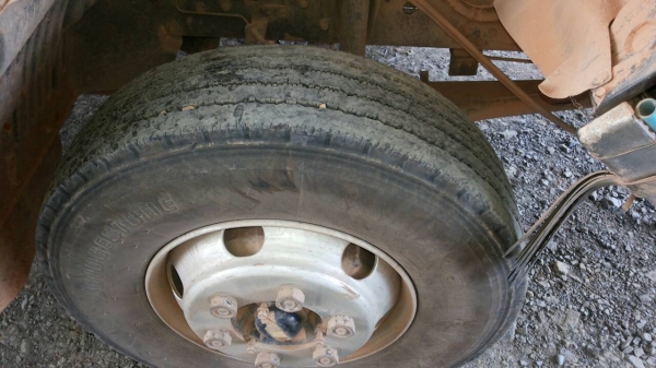 รถฮีโน่ 6 ล้อดั้ม 175 แรงม้า. ปี 54   ( รถวิ่ง 18x,xxx กว่า กม. )     สนใจติดต่อ  081 - 6079515