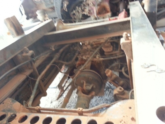 รถฮีโน่ 6 ล้อดั้ม 175 แรงม้า. ปี 54   ( รถวิ่ง 18x,xxx กว่า กม. )     สนใจติดต่อ  081 - 6079515