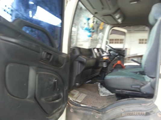 รถฮีโน่ 6 ล้อดั้ม 175 แรงม้า. ปี 54   ( รถวิ่ง 18x,xxx กว่า กม. )     สนใจติดต่อ  081 - 6079515