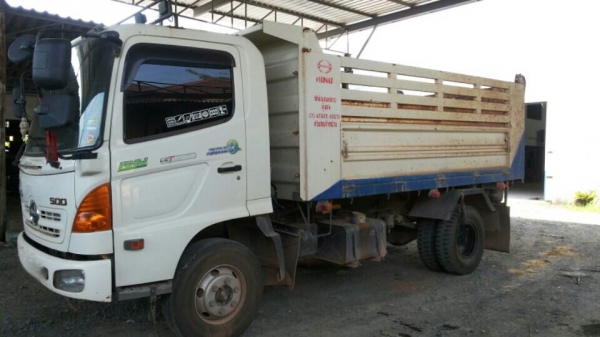 รถฮีโน่ 6 ล้อดั้ม 175 แรงม้า. ปี 54   ( รถวิ่ง 18x,xxx กว่า กม. )     สนใจติดต่อ  081 - 6079515