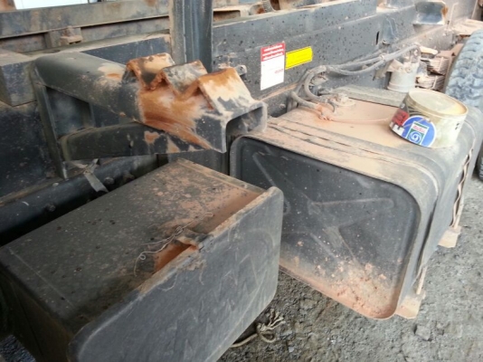 รถฮีโน่ 6 ล้อดั้ม 175 แรงม้า. ปี 54   ( รถวิ่ง 18x,xxx กว่า กม. )     สนใจติดต่อ  081 - 6079515