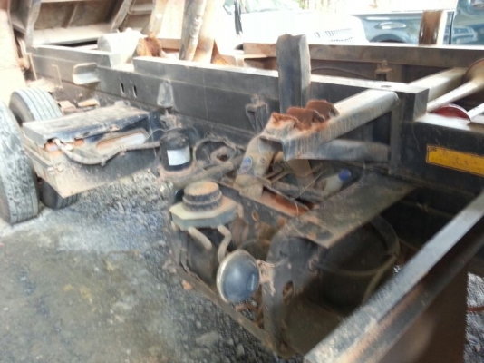 รถฮีโน่ 6 ล้อดั้ม 175 แรงม้า. ปี 54   ( รถวิ่ง 18x,xxx กว่า กม. )     สนใจติดต่อ  081 - 6079515