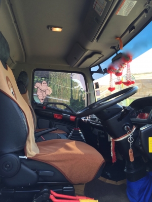 รถฮีโน่ 6 ล้อดั้ม 175 แรงม้า.  ปี 54   ( รถวิ่ง 8,3xx กม. )     สนใจติดต่อ  081 - 6079515