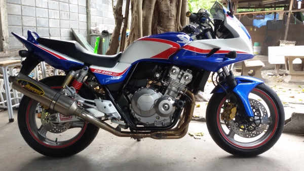 ขายHonda CB400SF tec4 บอดิออร์ปี08หัวฉีดPGMFI(อินวอย สรรพสามิตแท้)รถสวยพร้อมใช้ท่อเเต่งAkrapovicทั้งเส้น 086-541-4120 หนึ่ง
