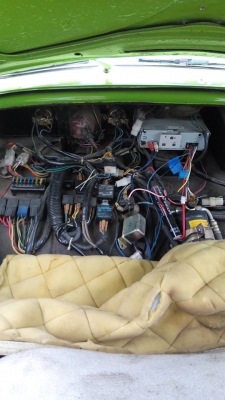 โฟล์คเต่าโบราณสวยสีดีเครื่องเสียงกระหึ่มแอร์เย็นจนหนาว