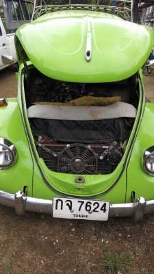 โฟล์คเต่าโบราณสวยสีดีเครื่องเสียงกระหึ่มแอร์เย็นจนหนาว