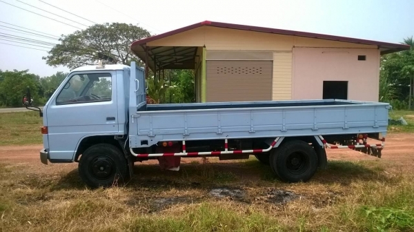 ขาย 6 ล้อ NPR59L จดทะเบียนปี 38 กระบะยาว 4.30 เมตร เครื่อง 4BD1 115 แรงม้า เกียร์สั้น พวงมาลัยพาวเวอร์ ทะเบียนพร้อมโอนครับ