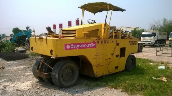 ขายรถบด ล้อยาง DYNAPAC 7 ล้อ สภาพพร้อมใช้งาน เอกสารสัญญาซื้อขาย ราคาต่อรองได้ ขายรถบด ล้อยาง DYNAPAC 7 ล้อ สภาพพร้อมใช้งาน เอกสารสัญญาซื้อขาย ราคาต่อรองได้