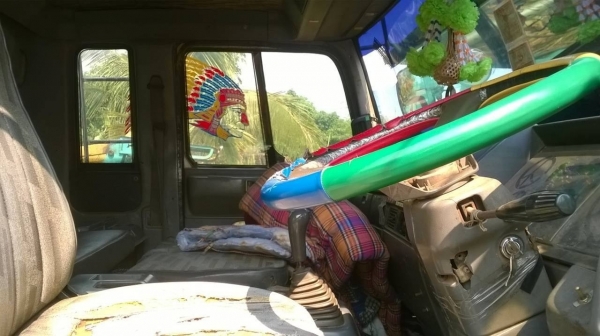 ขายรถพ่วง แม่-ลูกดั้ม HINO FM3M ปี 38 เครื่องเดิม M10C 240 แรงม้า เกียร์เดิม สโลว์เดิม คัสซีสวย แอร์เย็นเฉียบ ลูก 3 คานลงเล่มแล้ว ทะเบียนพร้อมโอน ราคาต่อรองได้ครับ