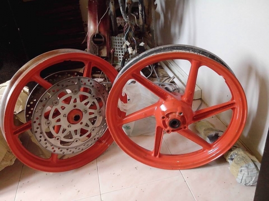 ล้อ และกันสบัด