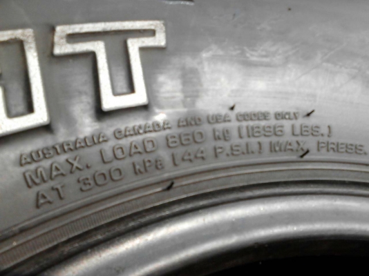 235/70R15 ROADSTONE RODIAN HT ชุด 4 เส้น โทร.081-427-3941