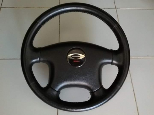 พวงมาลัย ISUZU สวย ๆ  หลายวง