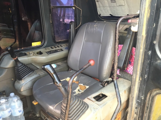 Komatzu 200 รุ่น 6 สภาพดี พร้อมใช้งาน