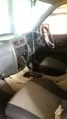 นิสสันบิ๊กเอ็ม 4 ประตู สวยๆ นิสสันบิ๊กเอ็ม 4 ประตู สวยๆ