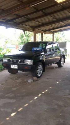 นิสสันบิ๊กเอ็ม 4 ประตู สวยๆ