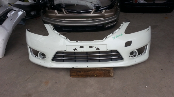 กันชนหน้านิสสันพัลซ่า ของแท้มือสอง