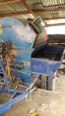 ขายเครื่องนวดข้าวเกษตรพัฒนาใช้ต่อพ่วงรถไถ43000 ขายเครื่องนวดข้าวเกษตรพัฒนาใช้ต่อพ่วงรถไถ43000