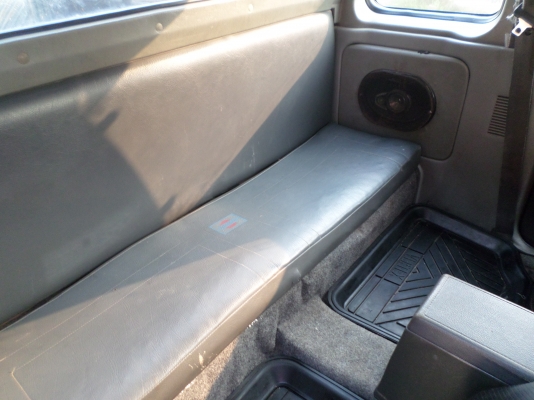 ขายรถกระบะนิสสันบิ๊กเอ็มแค๊ปฝาแดงปี40/1997 เครื่องแน่นๆประหยัดน้ำมันสุดๆสีเก็บมาใหม่สวยไร้ตำหนิบางๆครัชชีไม่มีผุช่วงล่างแน่นปึก ภาษี+พรบ เต็มกพ.59+ทะเบียนพร้อมชุดโอน สภาพพร้อมใช้งาน  แอร์เย็นจัด+ชีีดีMP3+USB+แบตเตอร์รี่ใหม่+แม๊กไลเนอร์+ยางดี4เส้นขาย139,99