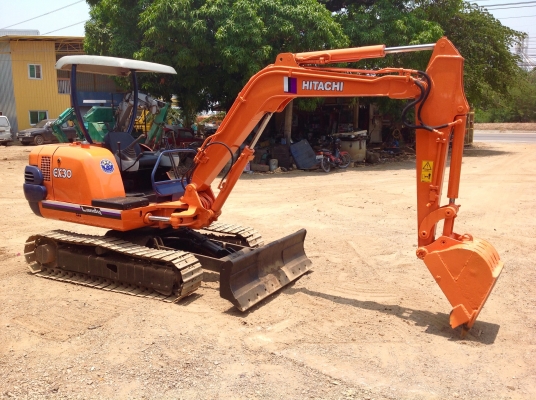 ขายรถแบ็คโฮ HITACHI EX30-2 เครื่อง4สูบ" ปั๊มนิ้วคอนโทลสั้น"(มีลายหัวกระแทรค)(มีVDOชม) ติดต่อ 085-5632278 นายภานุกูล