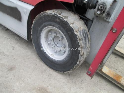 รถยกไฟฟ้า TOYOTA 3FBL9 รหัสสินค้า : 13001380 หรือเพิ่มเติมไดที่ www.nihonmono.com รถยกไฟฟ้า TOYOTA 3FBL9 รหัสสินค้า : 13001380 หรือเพิ่มเติมไดที่ www.nihonmono.com