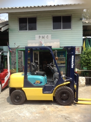 +++ ขายโฟล์คลิฟท์  KOMATSU FD25-14  ขนาด 2.5  ตัน (รถนอก)  เสา 4.3  เมตร  เกียร์ออโตเมติค  งา 1,070  มม.  ยางตันใหม่ครับ