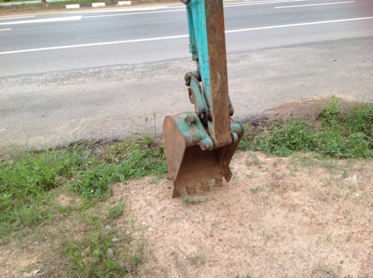 ขายรถแบคโฮ ยี่ห้อ KOMATSU รุ่น PC20-7E(คอนโทรลน้ำมัน)  สภาพพร้อมใช้