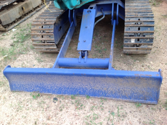 ขายรถแบคโฮ ยี่ห้อ KOMATSU รุ่น PC20-7E(คอนโทรลน้ำมัน)  สภาพพร้อมใช้