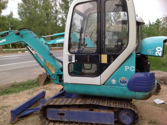 ขายรถแบคโฮ ยี่ห้อ KOMATSU รุ่น PC20-7E(คอนโทรลน้ำมัน)  สภาพพร้อมใช้