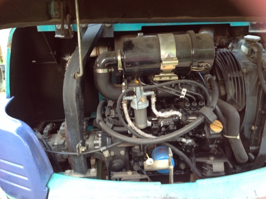 ขายรถแบคโฮ ยี่ห้อ KOMATSU รุ่น PC20-7E(คอนโทรลน้ำมัน)  สภาพพร้อมใช้